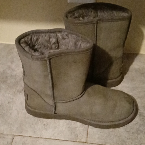 UGG boots size 3 - Picture 3 of 6
